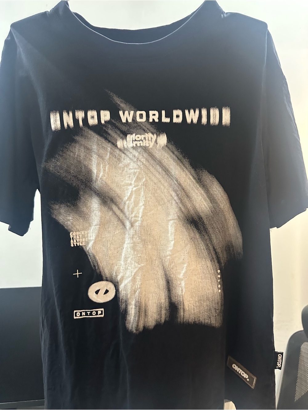 Worldwide Black Graphic Crewneck T‑Shirt